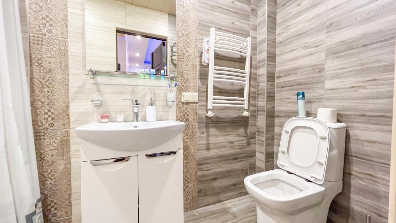 Комфортная И Спокойная Квартира Erevan Esterno foto